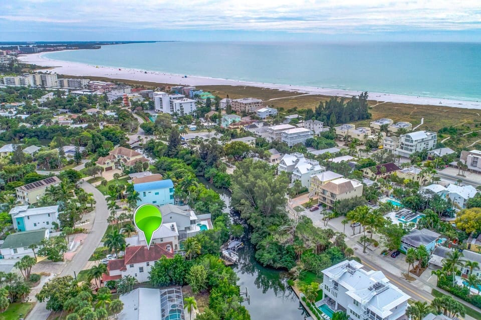 House (Palm Island Canal Home - 4 BR) | Exterior