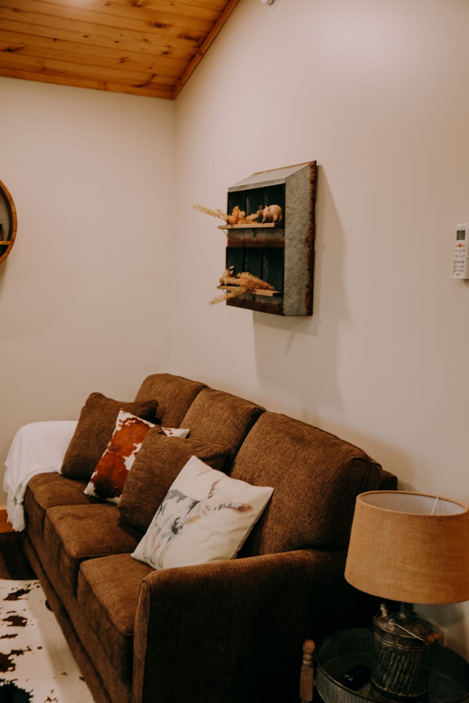 Living Room (2)