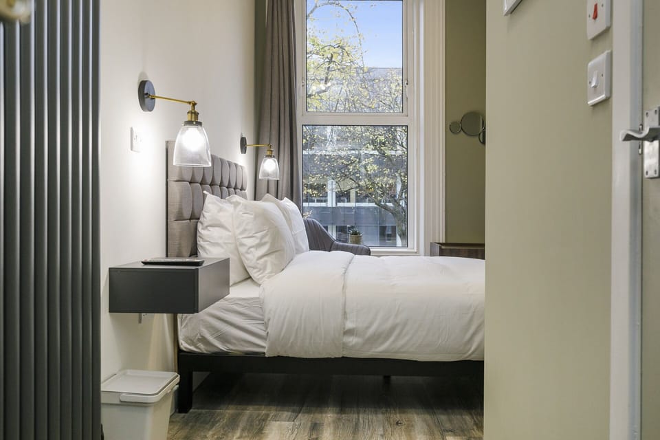 In-room safe, desk, iron/ironing board, free WiFi