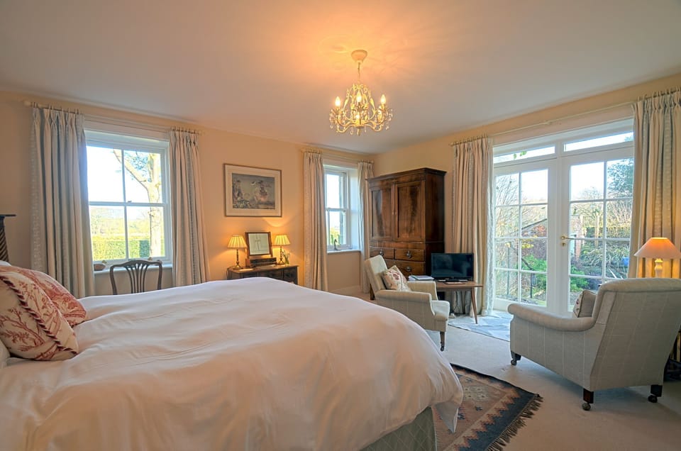 Superior Double Room, Ensuite, Garden View (Garden Room)