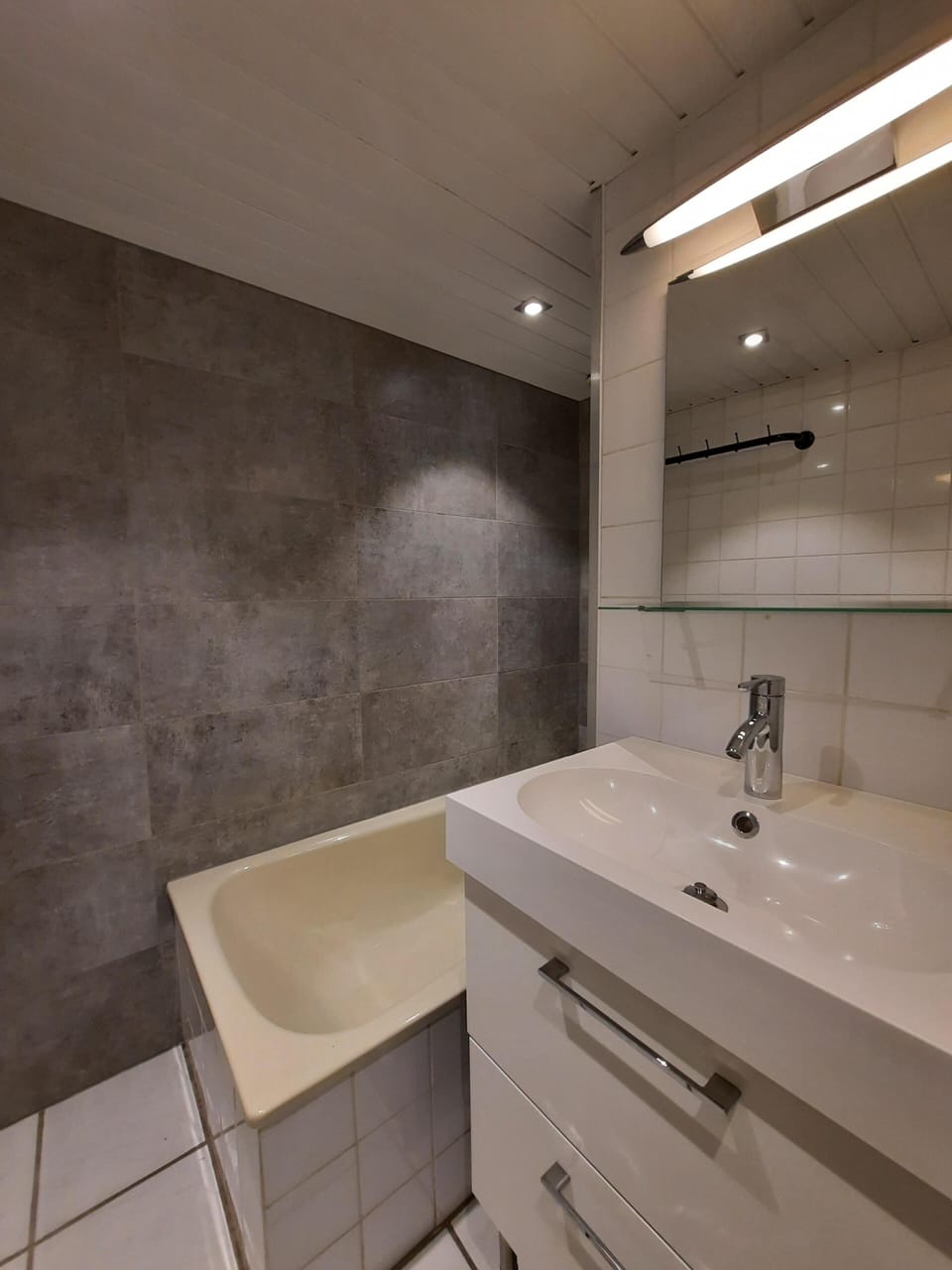Deluxe Cottage, Ensuite, Courtyard View | Bathroom