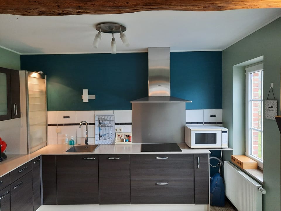 Cottage, Ensuite, Garden View | Shared kitchen