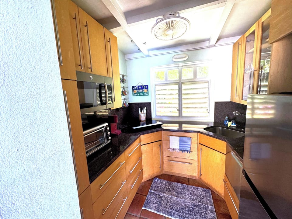Well equipped kitchen 