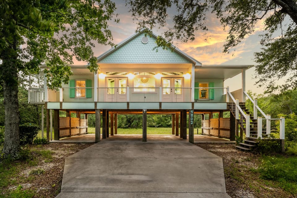 Front view of Sassy Seas HideAway