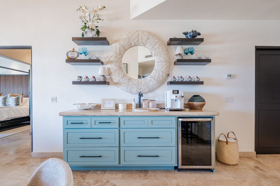 Mini Bar