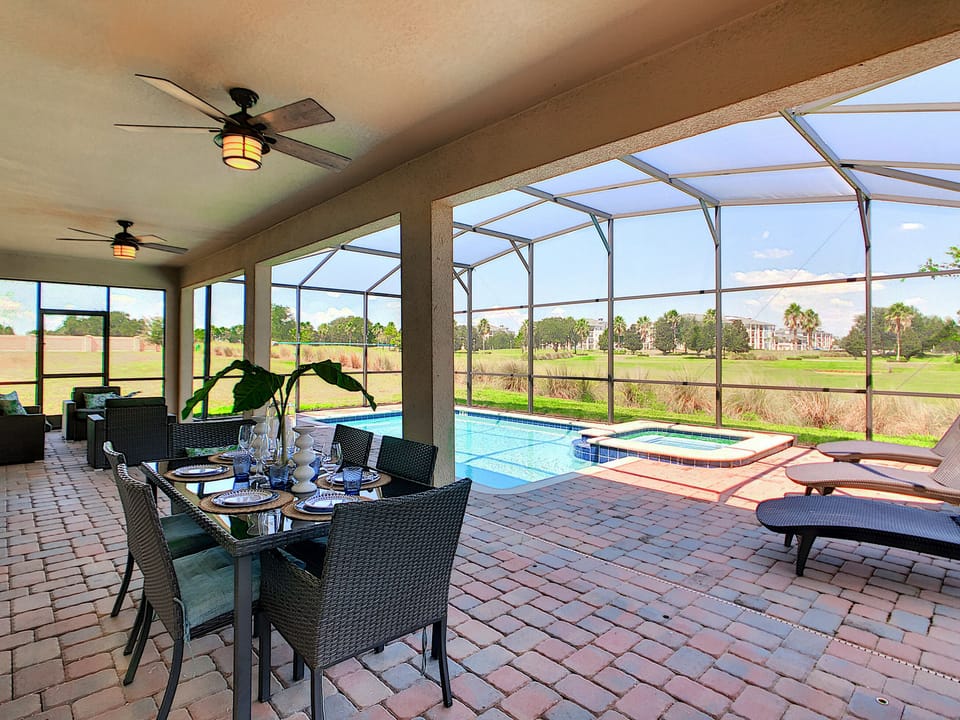 Covered Lanai - Very Private Heated Pool/Spa