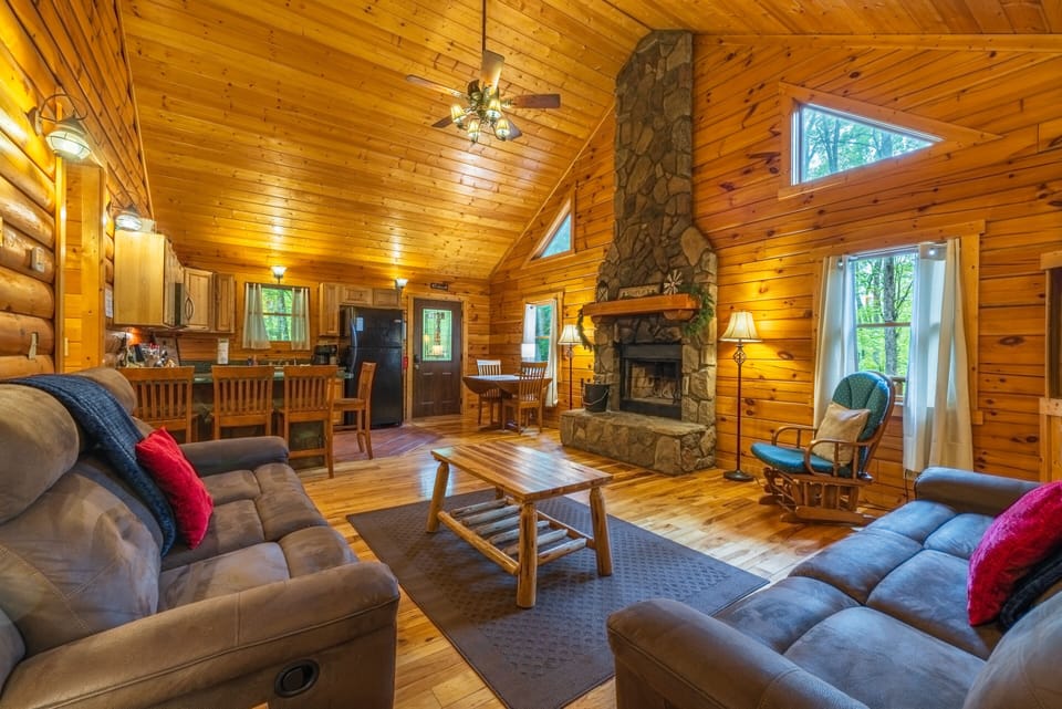 Living Room, Kitchen, Dining Area, Wood-Burning Fireplace - Leaning Tree