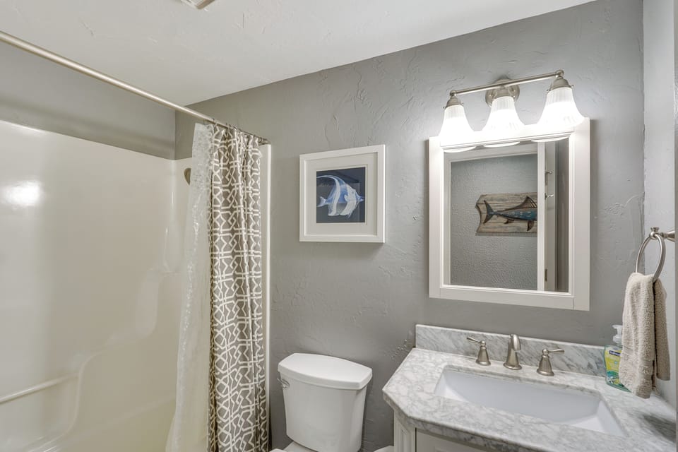 Full Bathroom