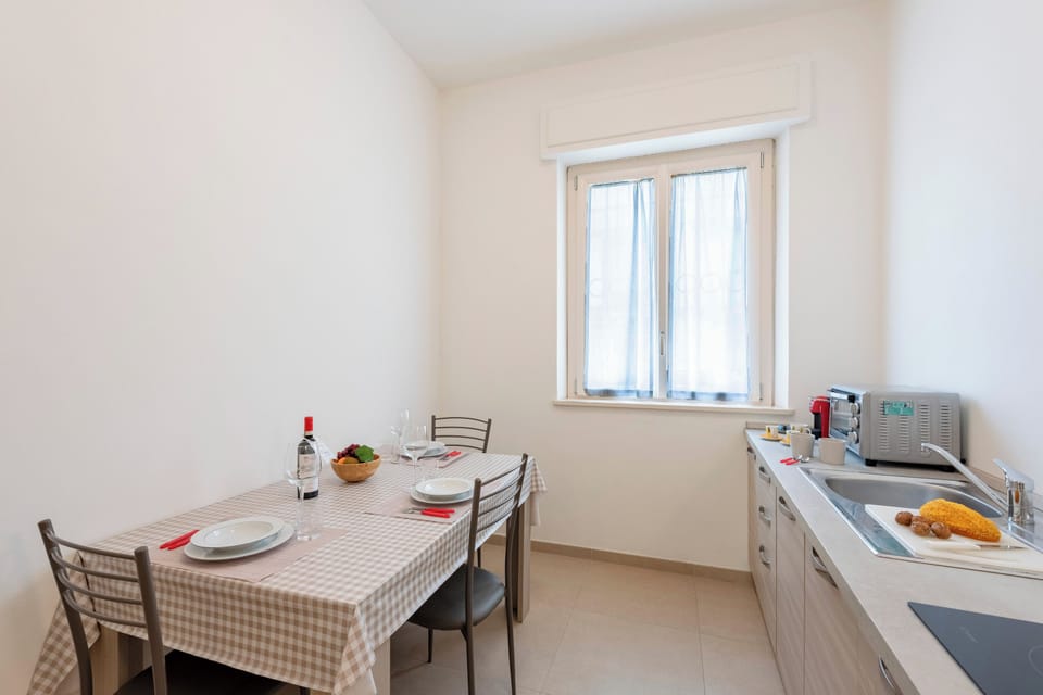 Kitchen and dining area
