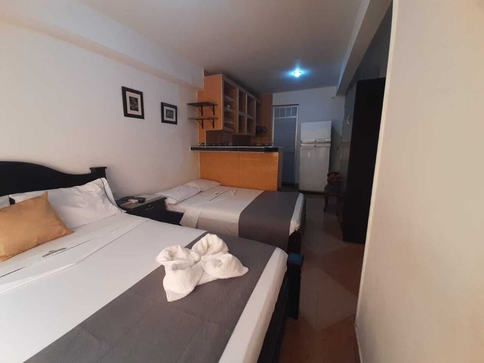 Family Studio | Hypo-allergenic bedding available, WiFi (free), bed sheets