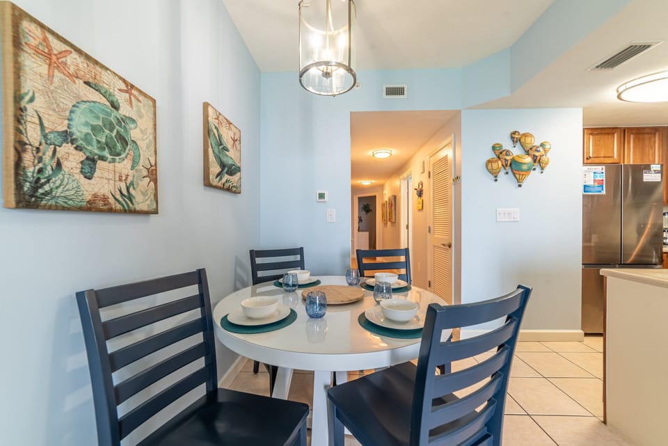 Seating for 4 at the dining room table