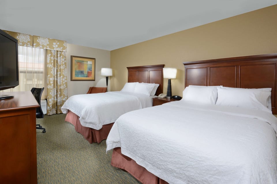 Premium bedding, pillowtop beds, in-room safe, desk