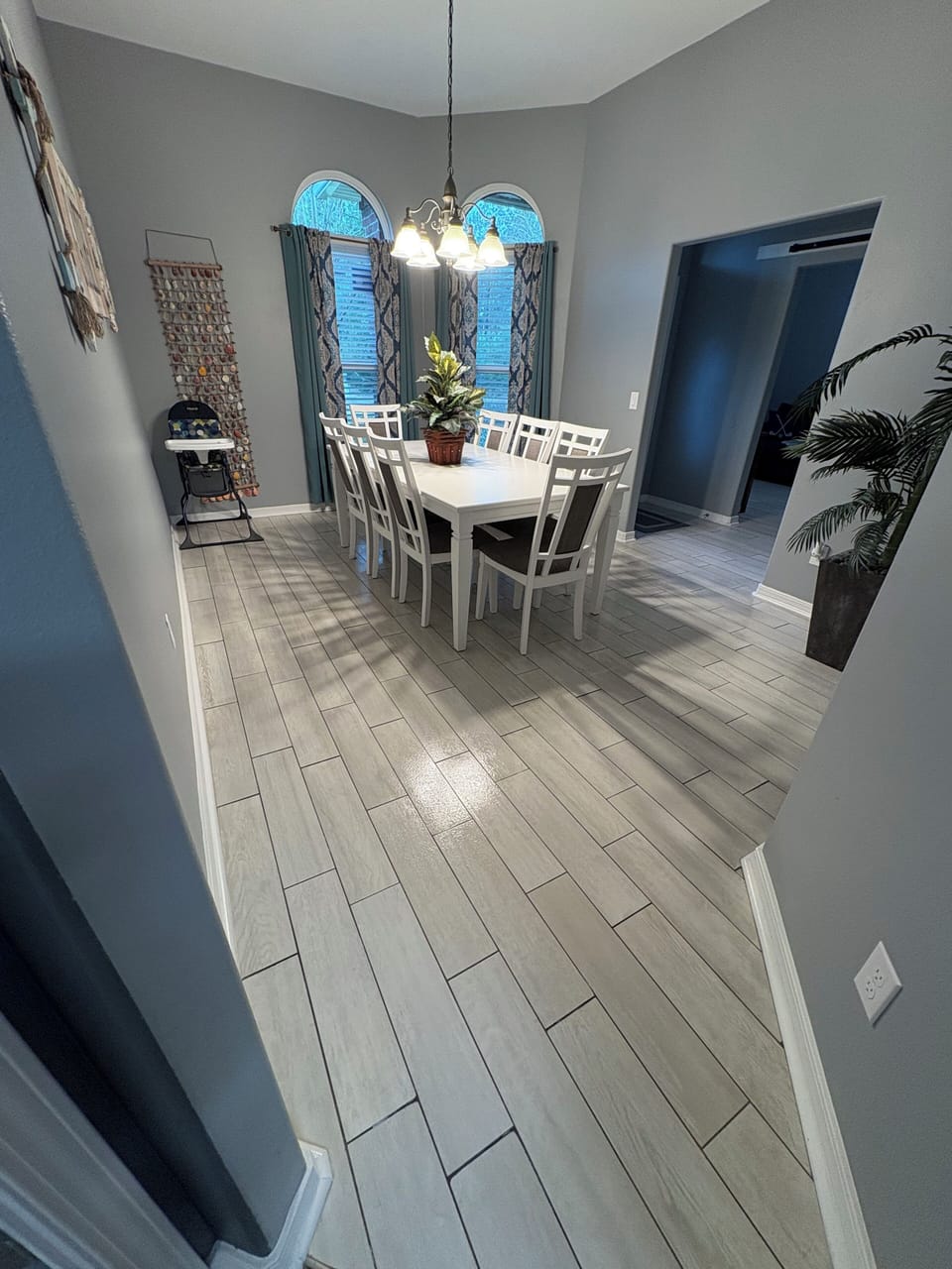 Dinning room with seating for 8.   