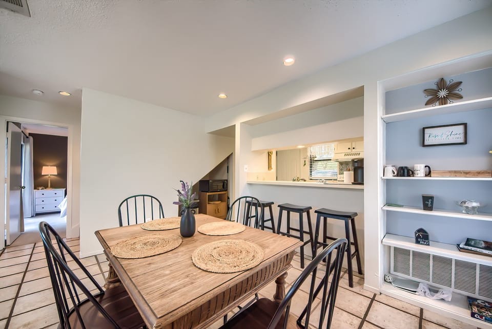Dining area and coffee bar