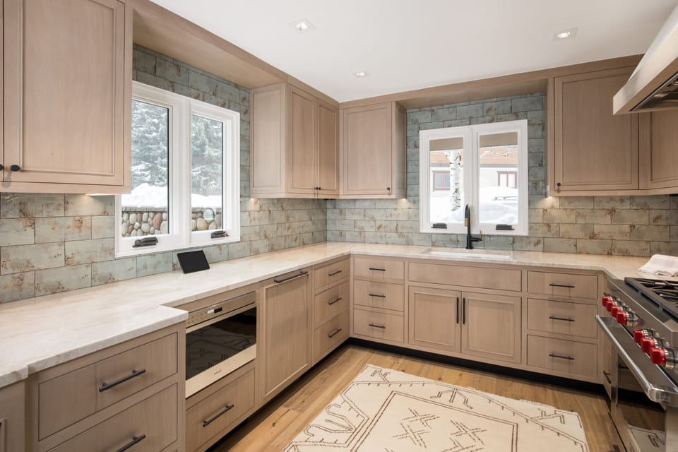 Condo, 4 Bedrooms | Private kitchen | Fridge, oven, coffee/tea maker, toaster