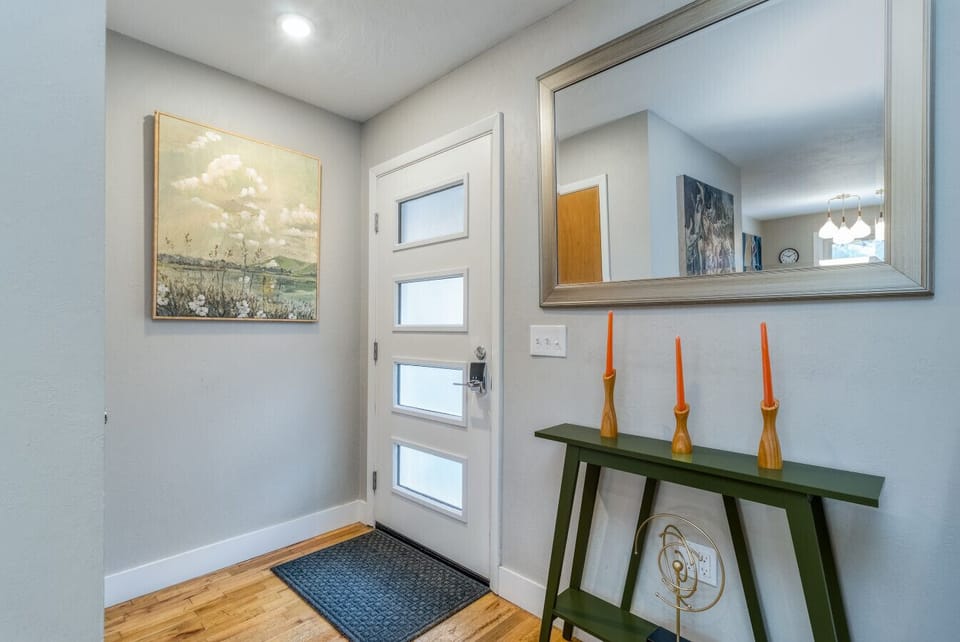 Entry Foyer