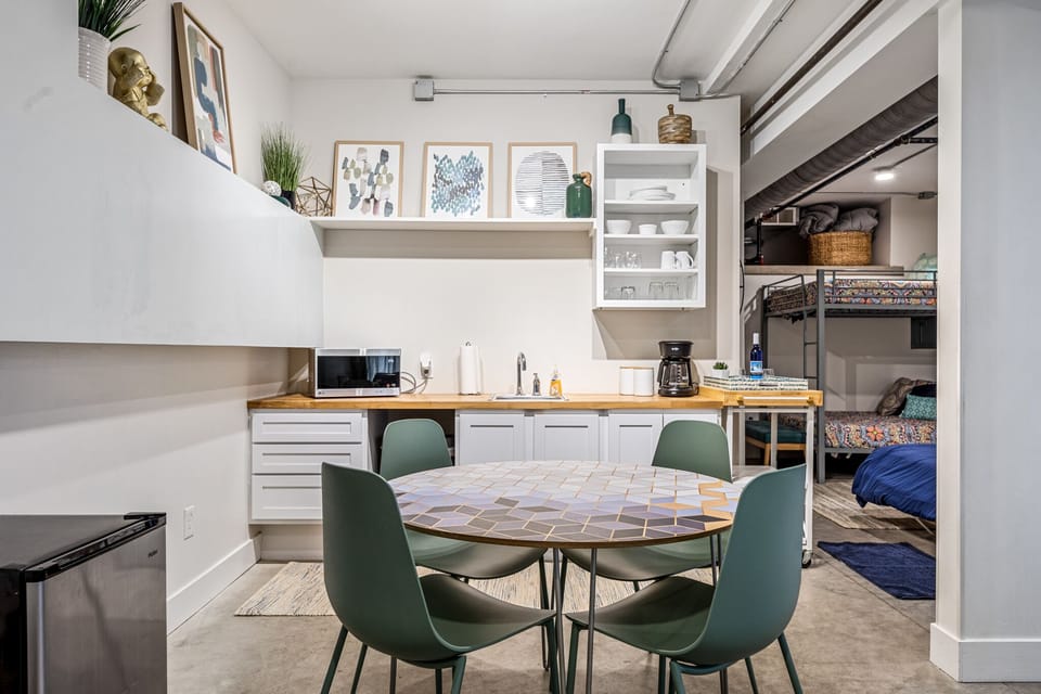 "Clean and plenty of space"

-Jacob, December 2021