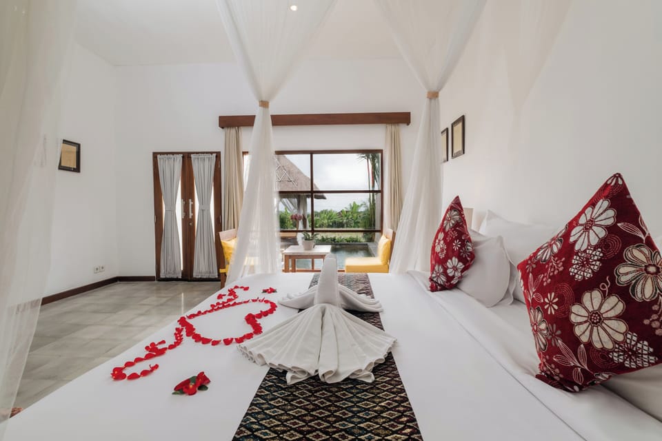 Comfort Villa, 1 Bedroom, Private Pool | Premium bedding, minibar, in-room safe, desk