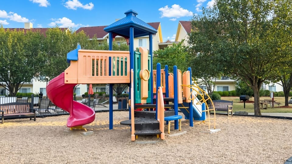 Playground • Multi-Level Structure & Slides