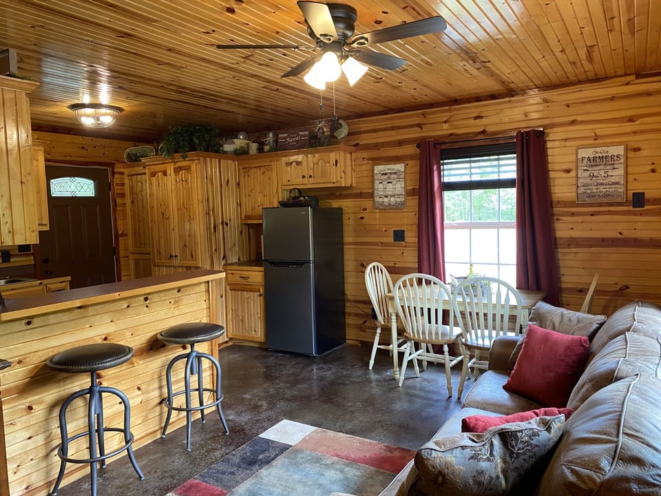 Livingroom/ Kitchen