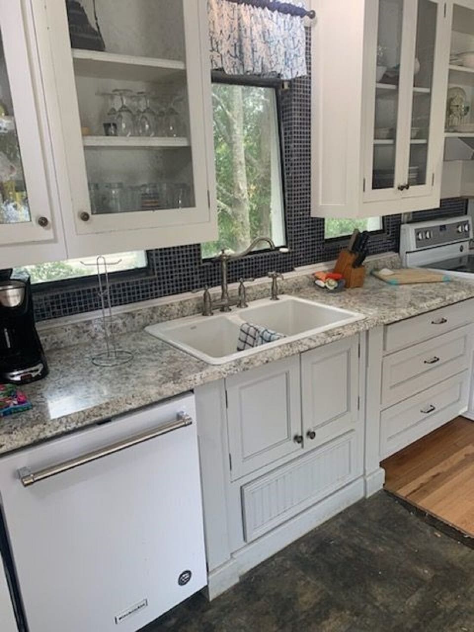 Dishwasher, Large Range, Microwave Large Frig