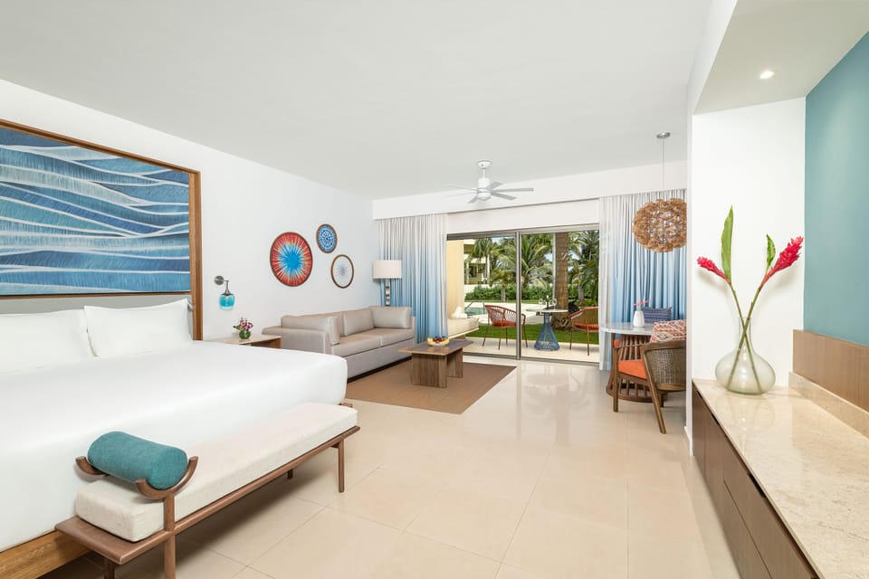 Premium bedding, minibar, in-room safe, desk
