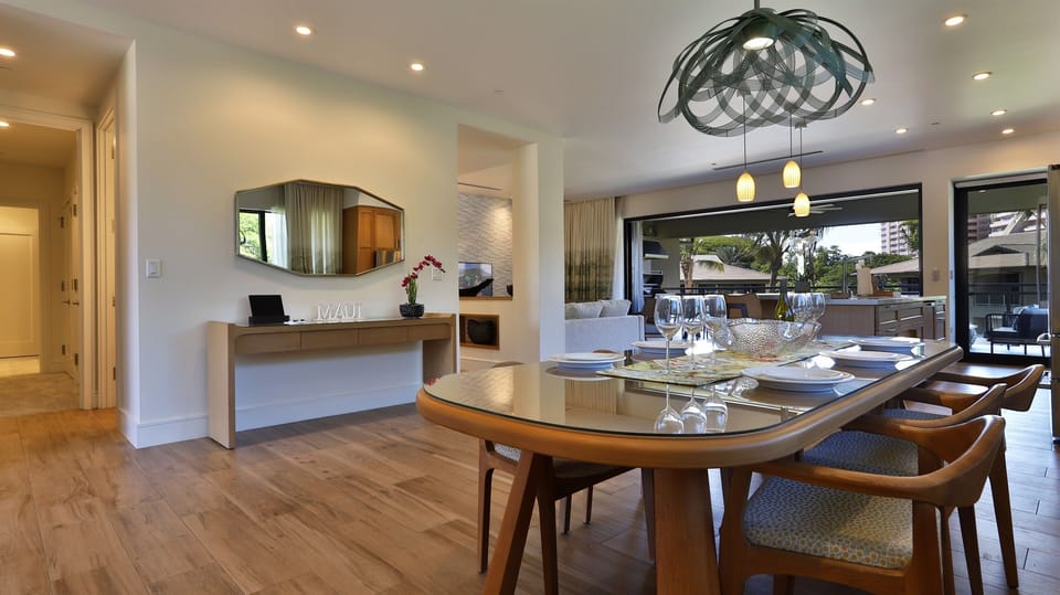 14D Dining