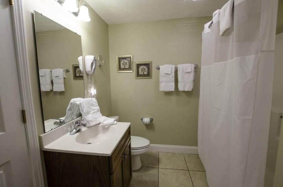 Bath#1 - (1st level) 04212021-1424  L