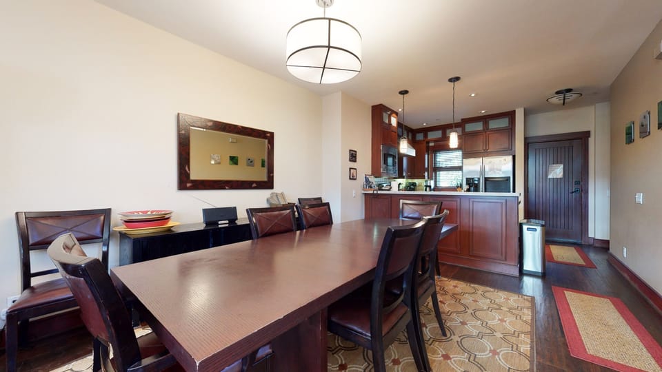 Chair, Furniture, Room, Indoors, Flooring