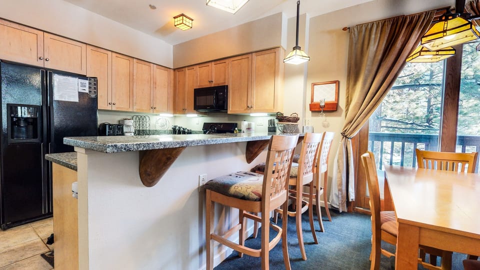 Chair, Furniture, Room, Indoors, Kitchen Island
