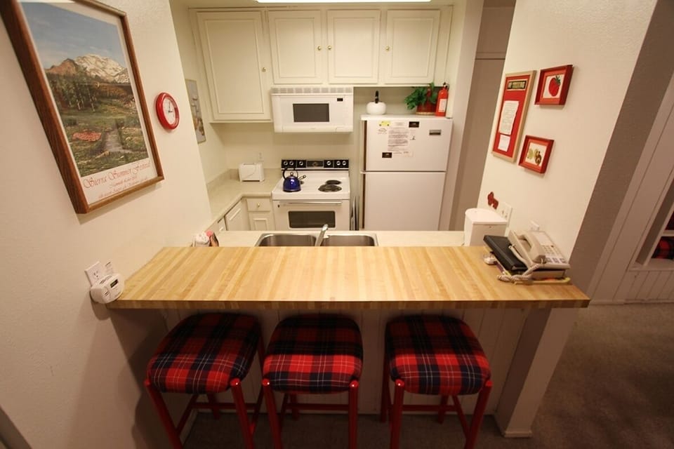 Chair, Furniture, Room, Indoors, Kitchen