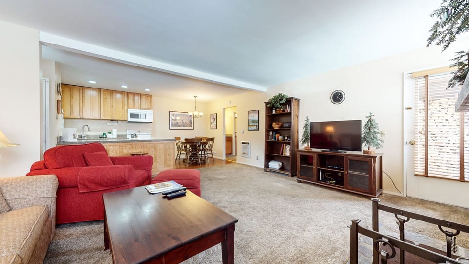 Furniture, Indoors, Living Room, Home Decor, Screen