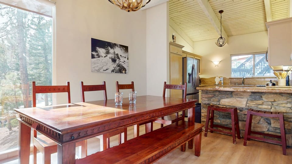Dining Room, Dining Table, Furniture, Indoors, Table