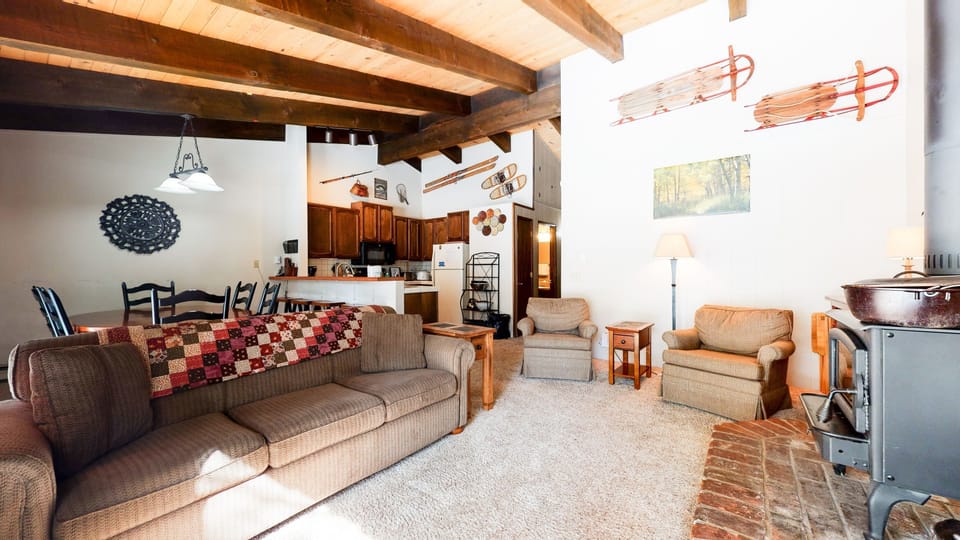 Living Room, Room, Indoors, Couch, Furniture