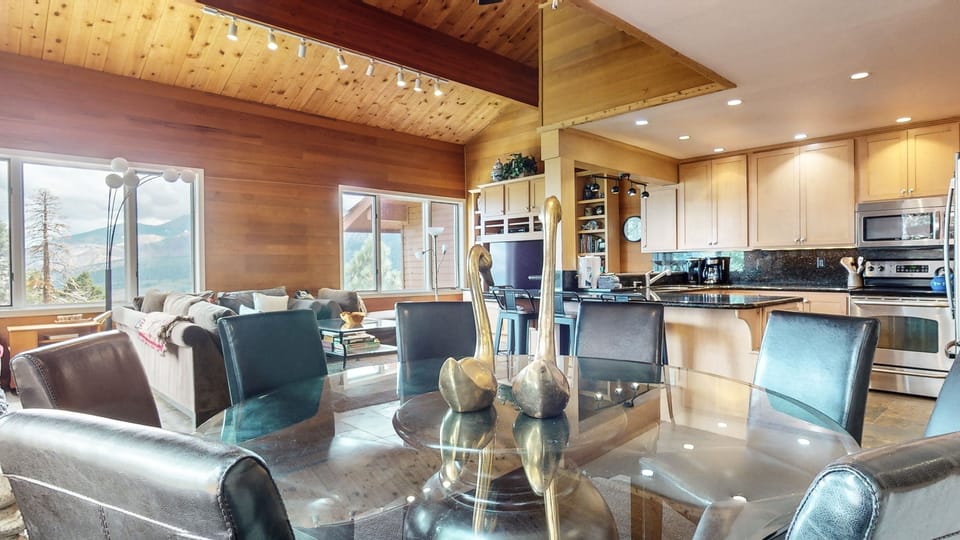 Indoors, Microwave, Home Decor, Chair, Furniture