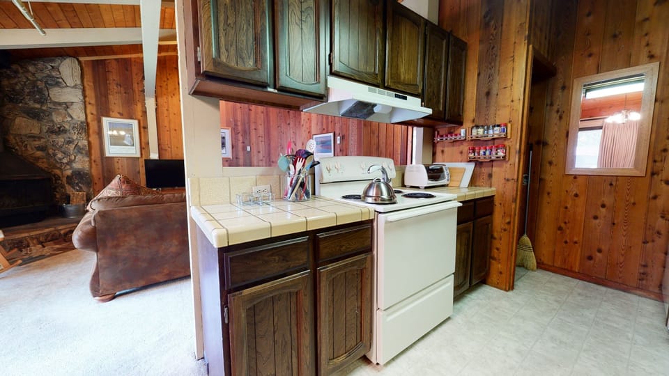 Furniture, Indoors, Room, Flooring, Hardwood