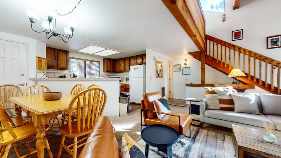 Dining Room, Dining Table, Furniture, Indoors, Table