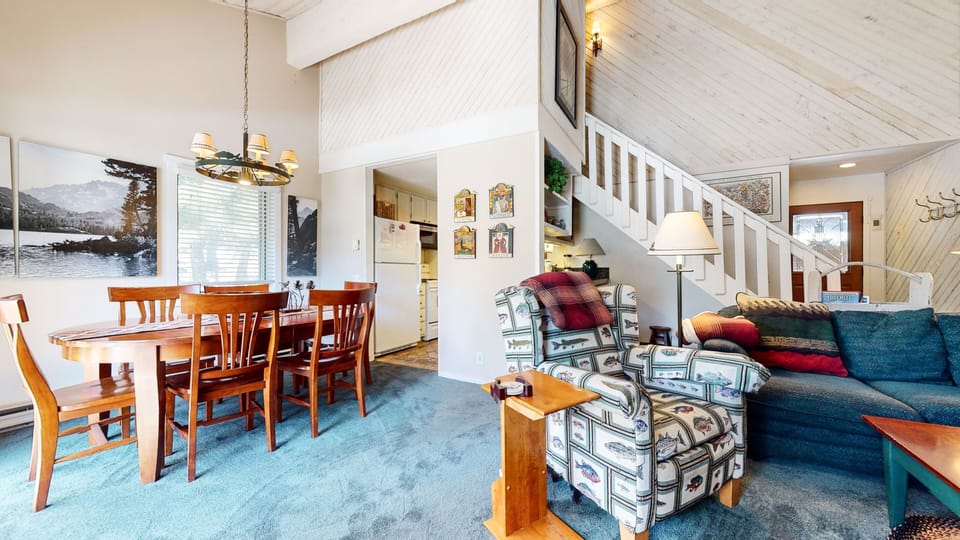 Dining Room, Dining Table, Furniture, Indoors, Table