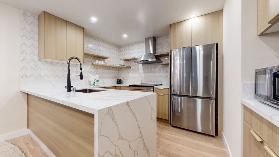 Indoors, Kitchen, Sink, Sink Faucet, Appliance