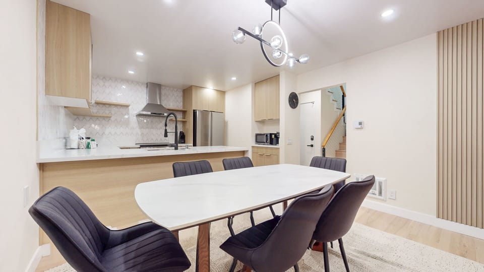 Indoors, Architecture, Building, Dining Room, Dining Table