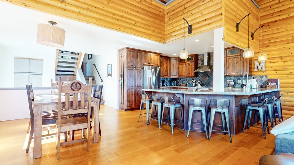 Indoors, Hardwood, Dining Table, Furniture, Table