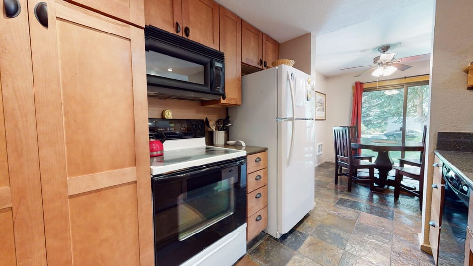 Flooring, Room, Indoors, Oven, Chair