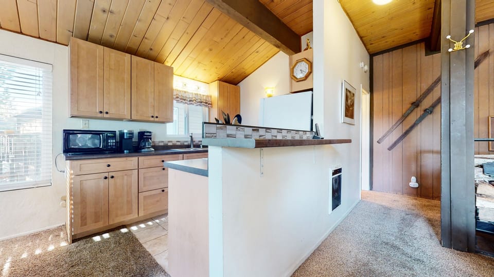 Indoors, Kitchen, Floor, Flooring, Hardwood