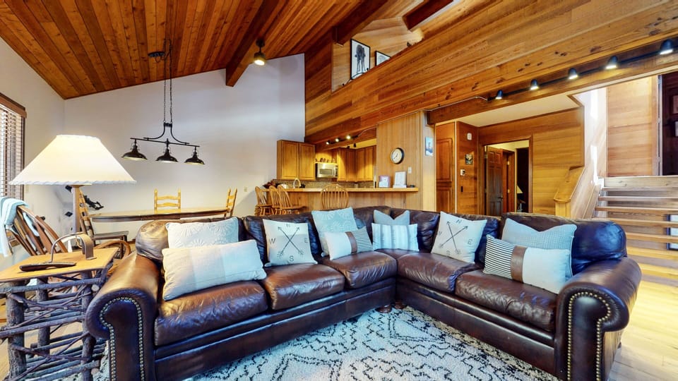 Indoors, Furniture, Living Room, Home Decor, Hardwood