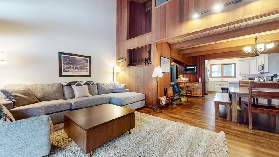 Home Decor, Indoors, Furniture, Table, Living Room
