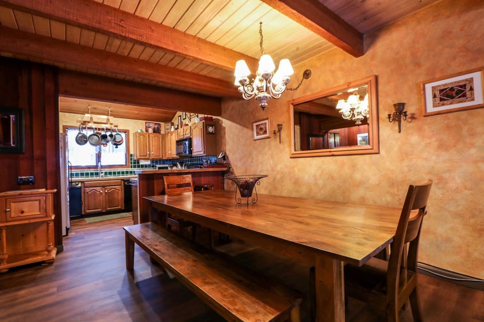 Hardwood, Flooring, Furniture, Chair, Floor