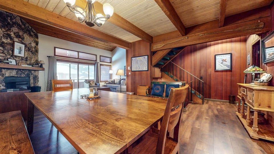 Hardwood, Indoors, Stained Wood, Dining Room, Dining Table