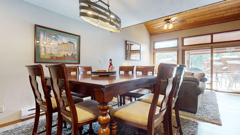Dining Room, Dining Table, Furniture, Indoors, Table