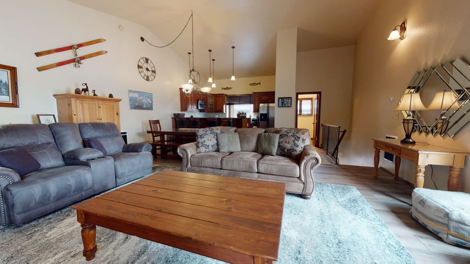 Flooring, Hardwood, Indoors, Living Room, Room