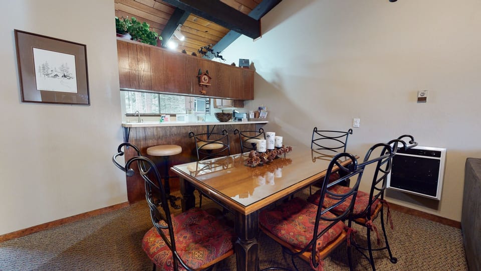 Chair, Furniture, Room, Indoors, Dining Room